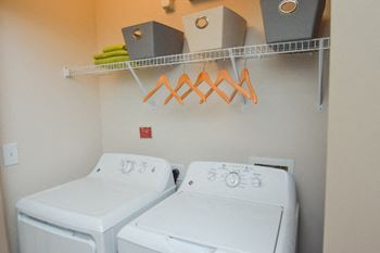 Hawthorne at the summit washer and dryer